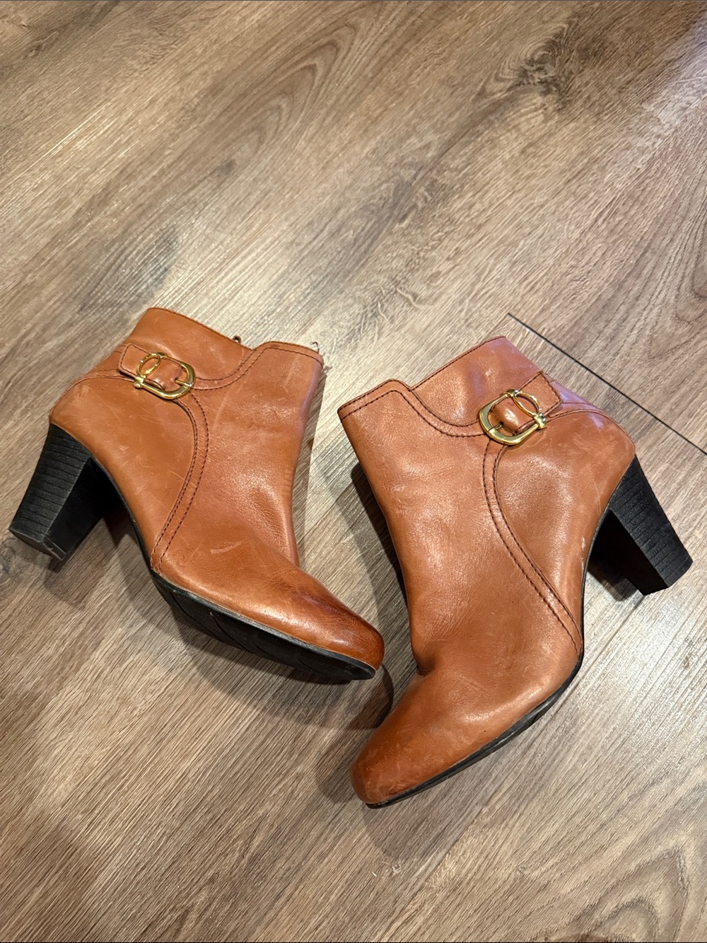 Clarks Chestnut Leather Ankle Boot with Buckle Size 8